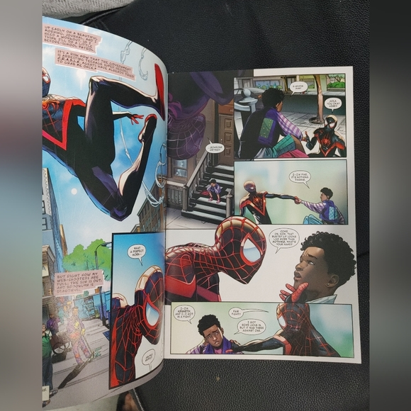 Miles Morales: Spider-Man #17 - Outlawed Story Arc - Picture 2 of 4